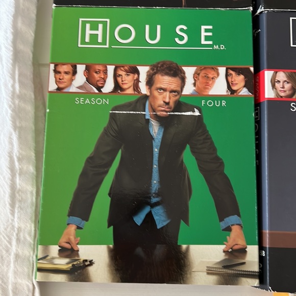 Season one through seven of house on dvd - Picture 5 of 8